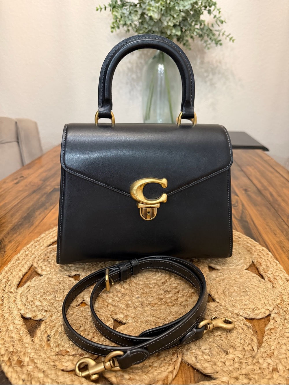 Coach Black Leather Top-Handle Bag with Gold 'C' Accent - Picture 11 of 11